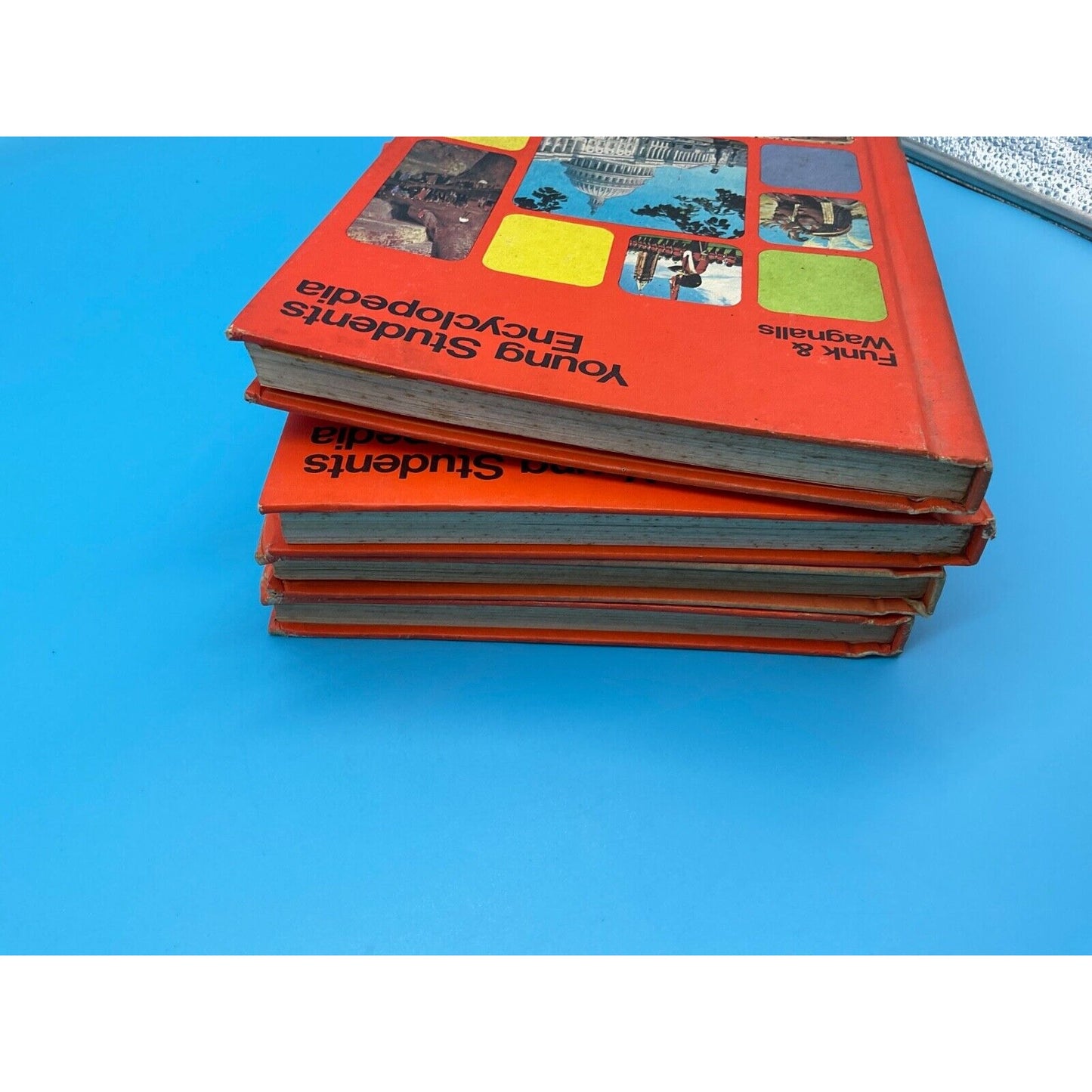 Funk & Wagnalls Young Students Full Encyclopedia Vol. 1,2.3,4 ( 1972-1973) VTG