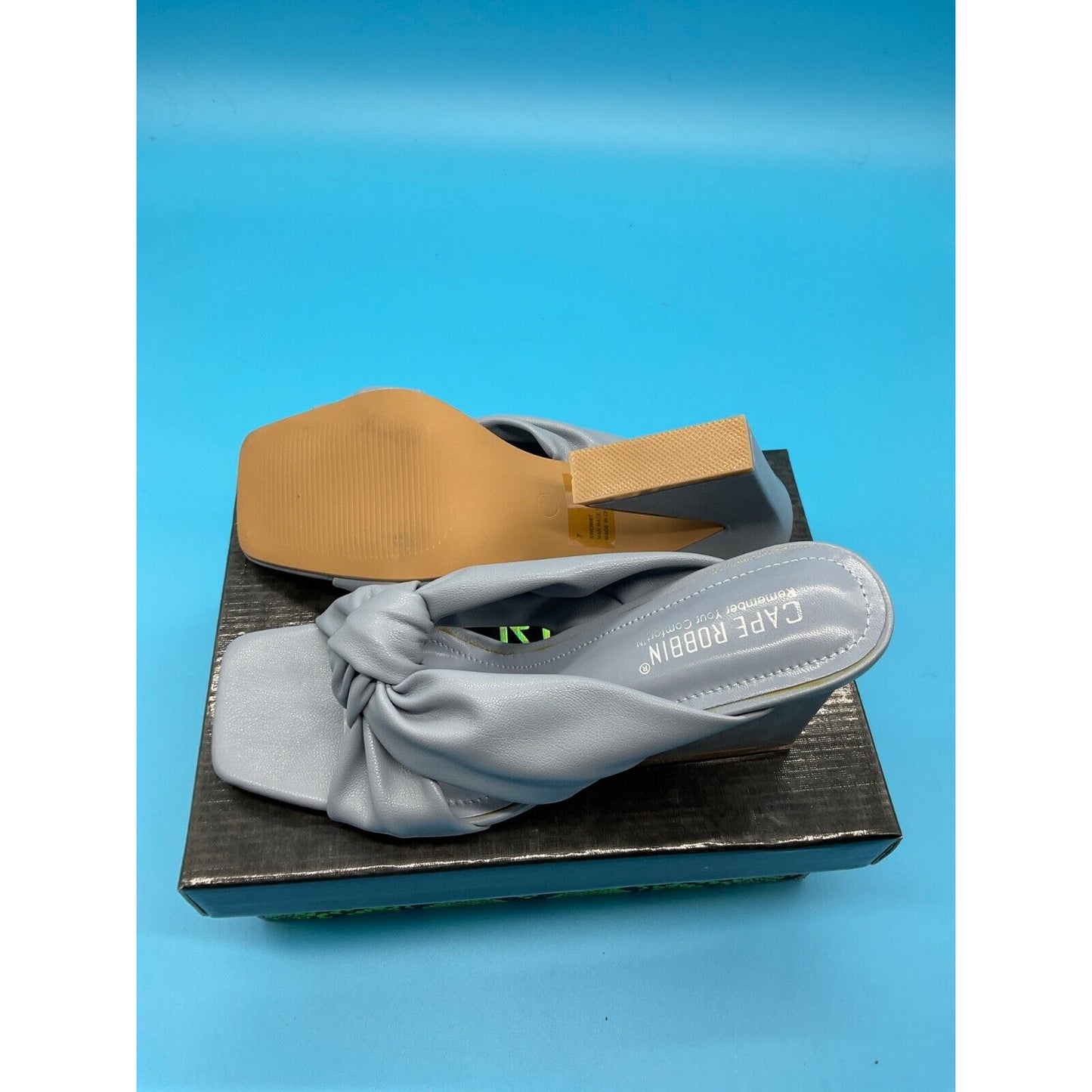 Cape Robbin Blue Anni Heels Size 7 Square Toe Knot Detail New in Box