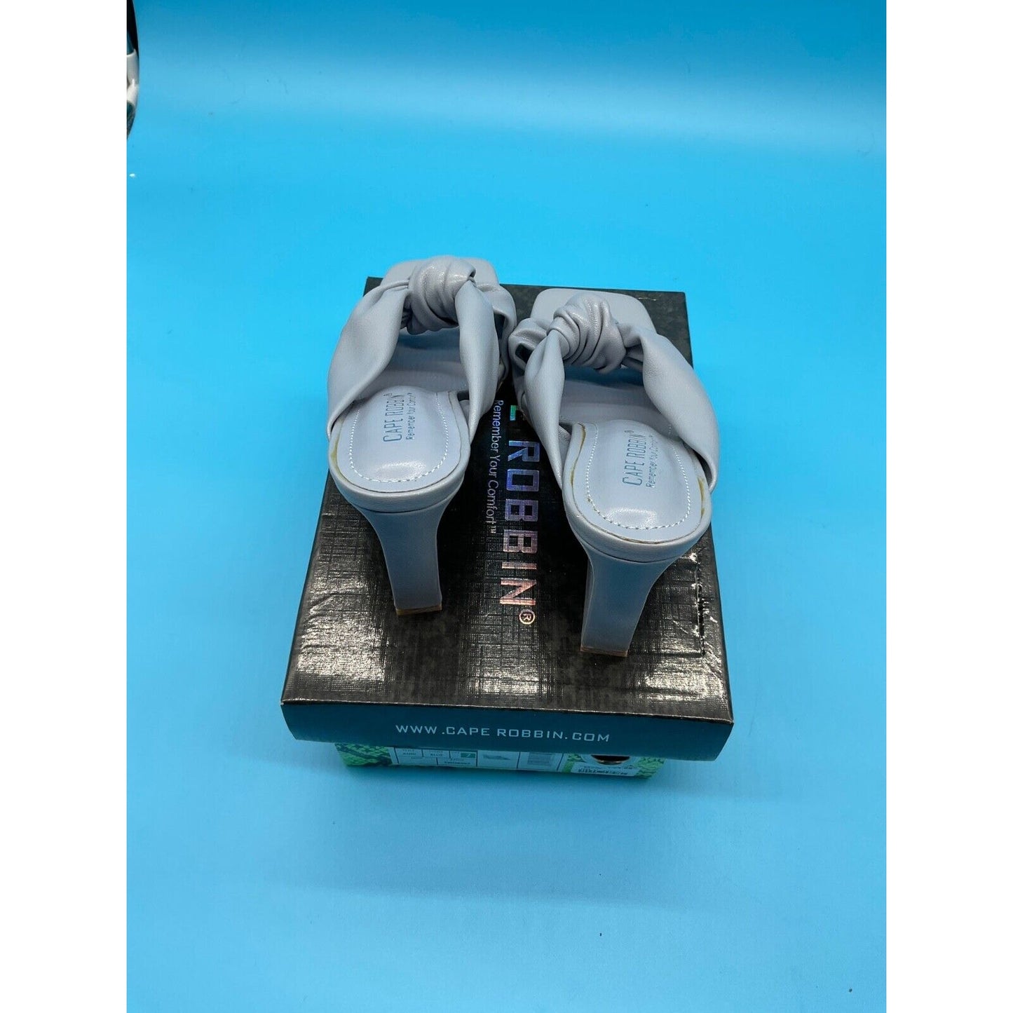 Cape Robbin Blue Anni Heels Size 7 Square Toe Knot Detail New in Box