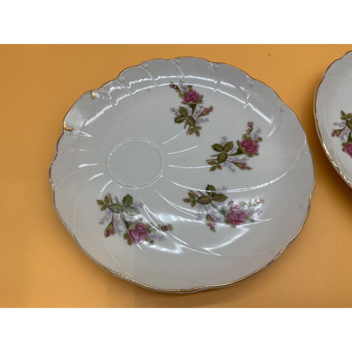 Rose Pattern Snack Plates Set of 2 7.5" Gold Trim Scalloped Edge Vintage