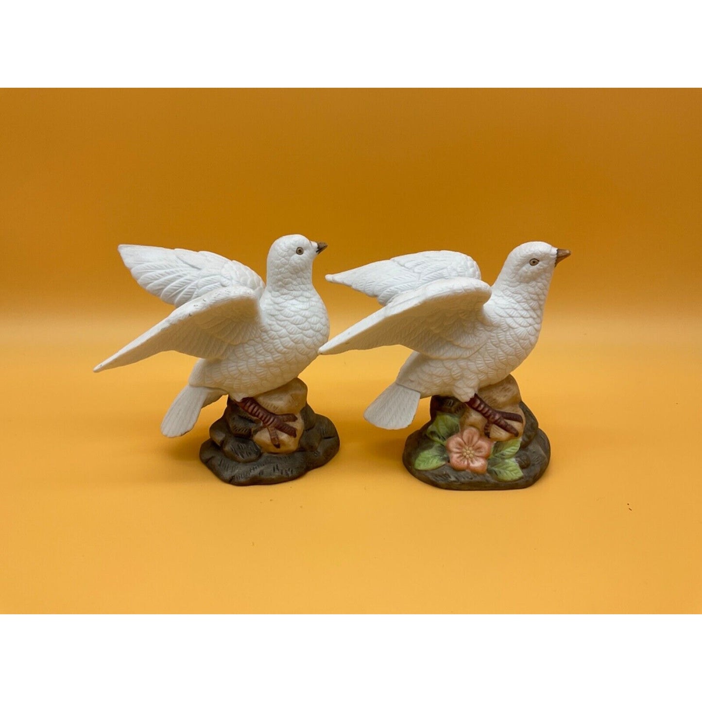 Vintage 1970s White Turtle Doves Porcelain Figurines Pink Dogwood 1224 PF 5"