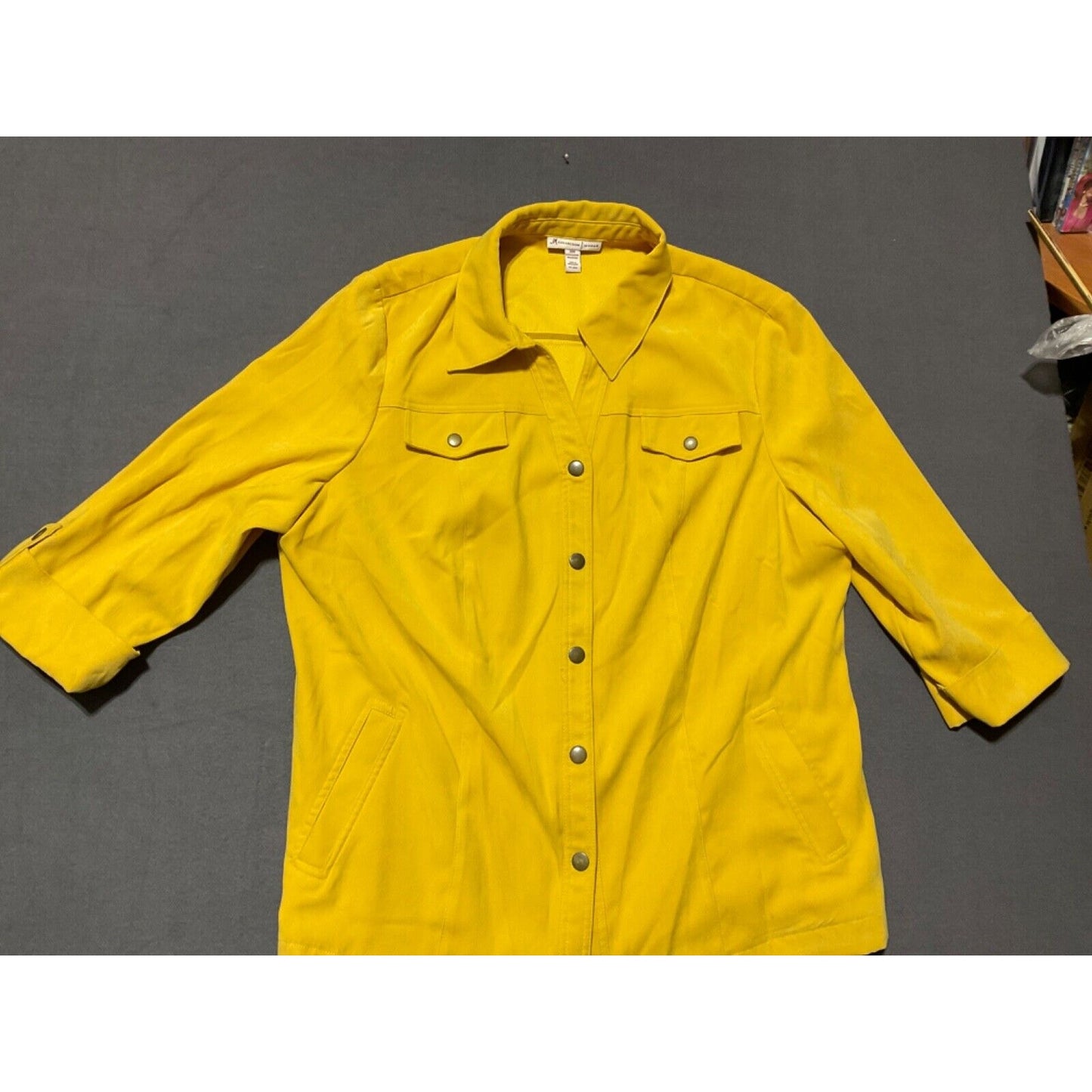 JM Collection 20W Mustard Yellow Faux Suede Retro Shirt Snap Down - flaw