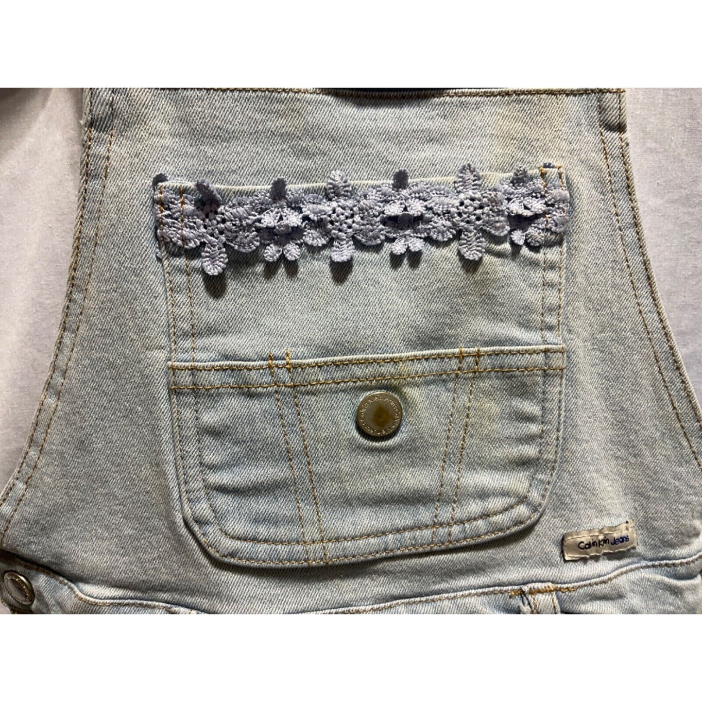 Calvin Klein Girls SZ 5 Denim Shorts Overalls Light Wash Lace Embellished Flaws