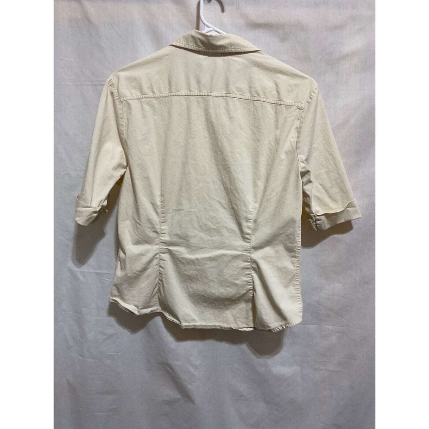 Merona XL (Fits Like L) Offwhite/Beige Top, Button Closure, 3/4 Cuffed Sleeves