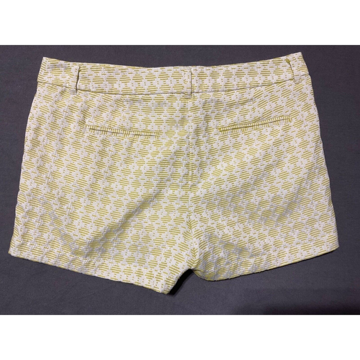 Loft Women's Geometric Print Shorts Size 10 Yellow White Mid Rise Cotton Blend