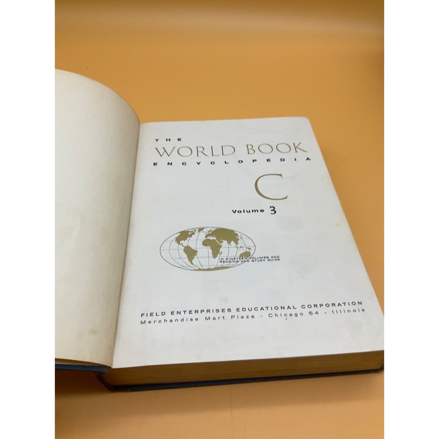 1961 World Book Encyclopedia Volume 3 "C", Vintage Collectible, Field Enterprise