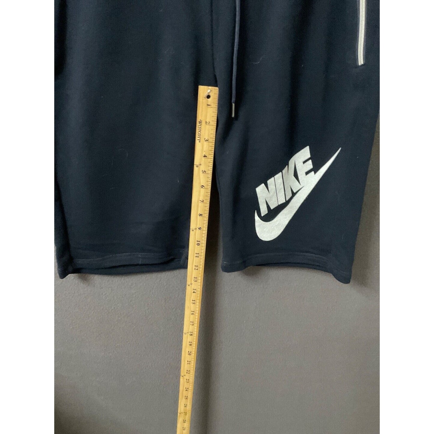 Nike Swoosh XL Black Fleece Sweat Shorts Style 724402 Men's Casual Athleisure