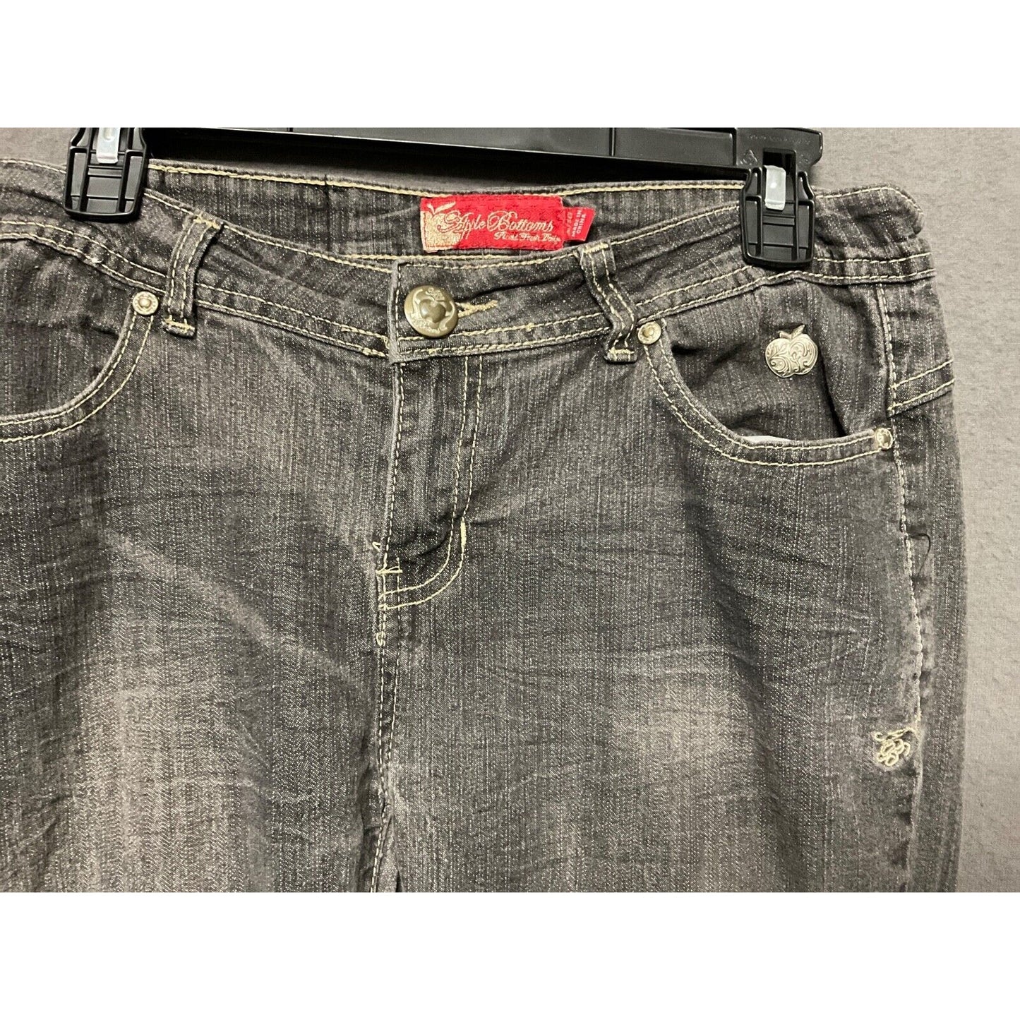 Apple Bottoms Jeans 9/10 Gray Skinny Embroidered Pockets Distressed Vintage