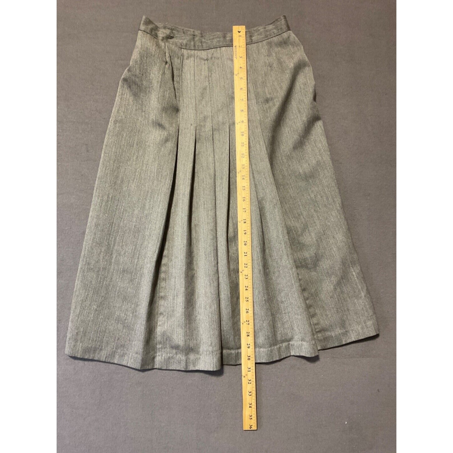 Vintage Harve Benard Wool Skirt Gray Pleated 29" Waist Made in USA Lined