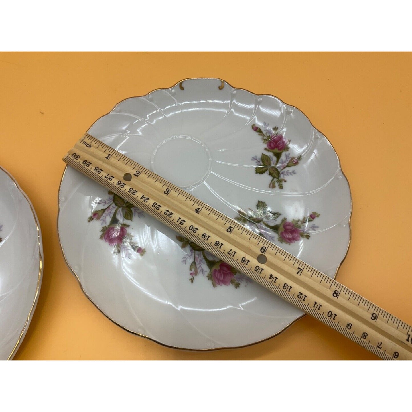 Rose Pattern Snack Plates Set of 2 7.5" Gold Trim Scalloped Edge Vintage