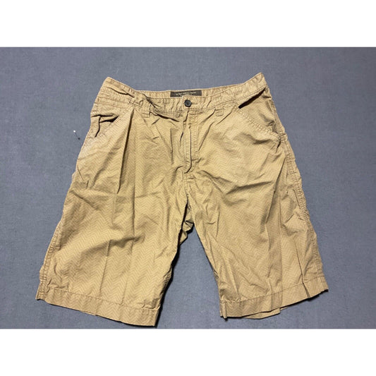 Old Navy Surplus Chino Shorts Size 33 Brown, 5 Pockets, 11" Inseam Angle Design