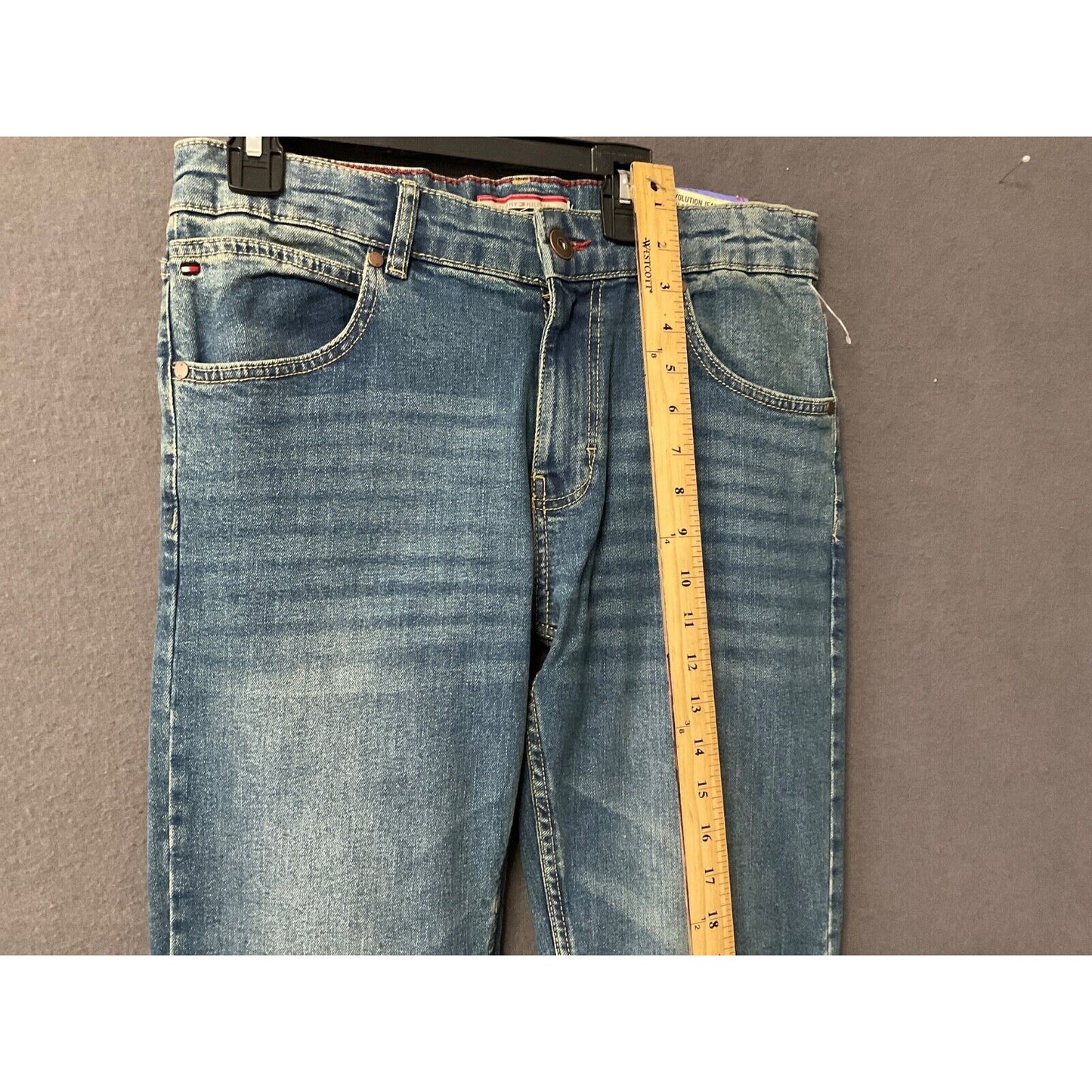 Tommy Hilfiger Boys Size 18 Slim Fit Revolution Jeans Canyon Wash 32X30