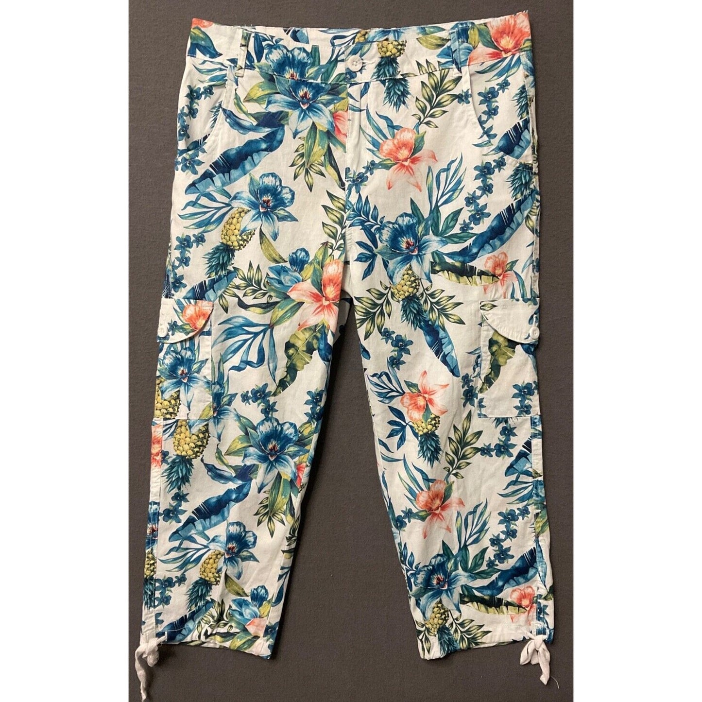 Caribbean Joe Island Tropical Floral Pants Women’s 10 Petite Capri Lightweight