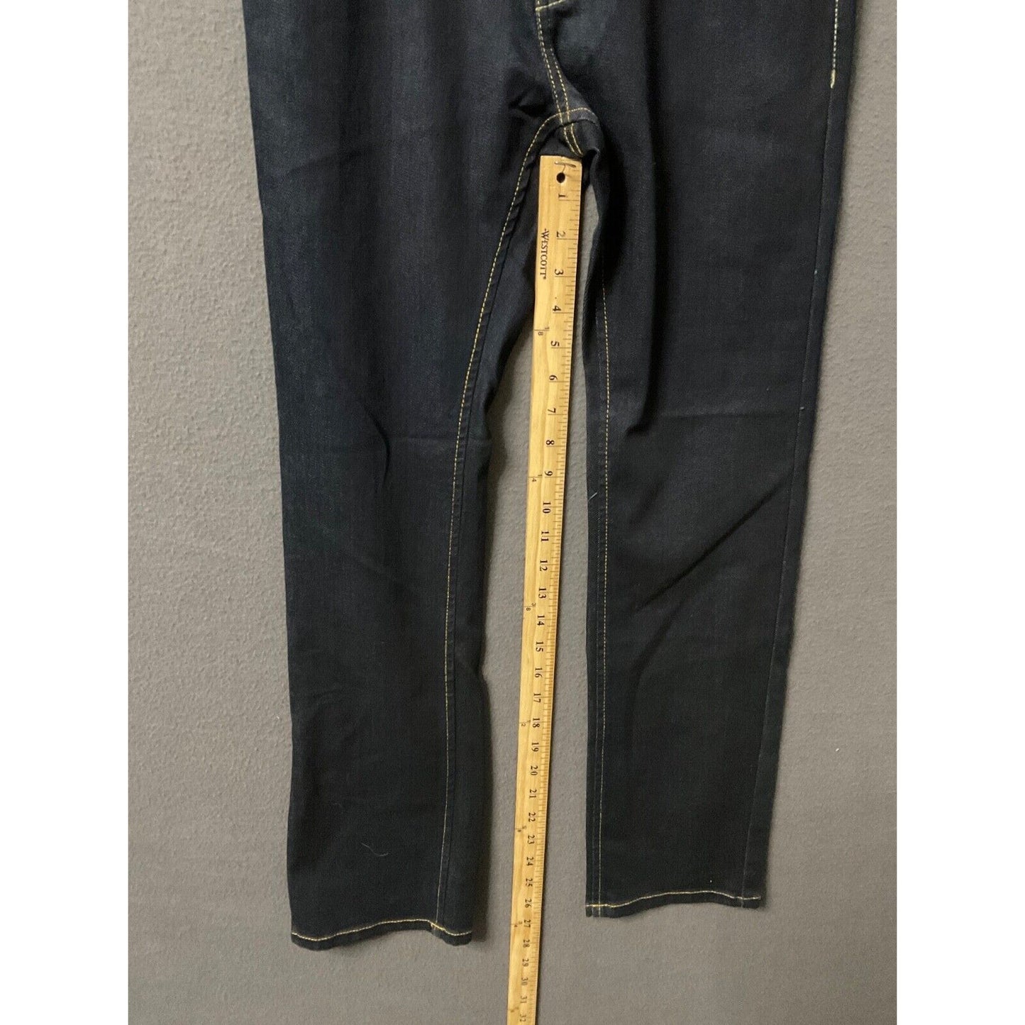 Levi's Slim Fit Pull-On Jeans Super Soft 14 Reg 27x27 Elastic Waistband NWT