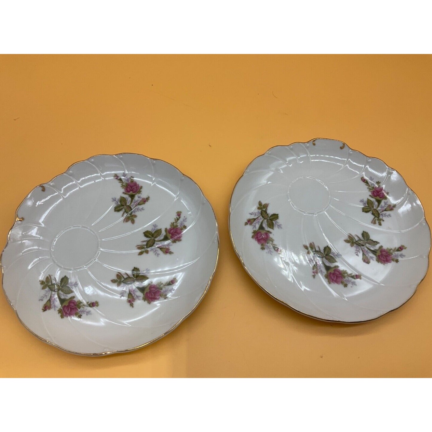 Rose Pattern Snack Plates Set of 2 7.5" Gold Trim Scalloped Edge Vintage