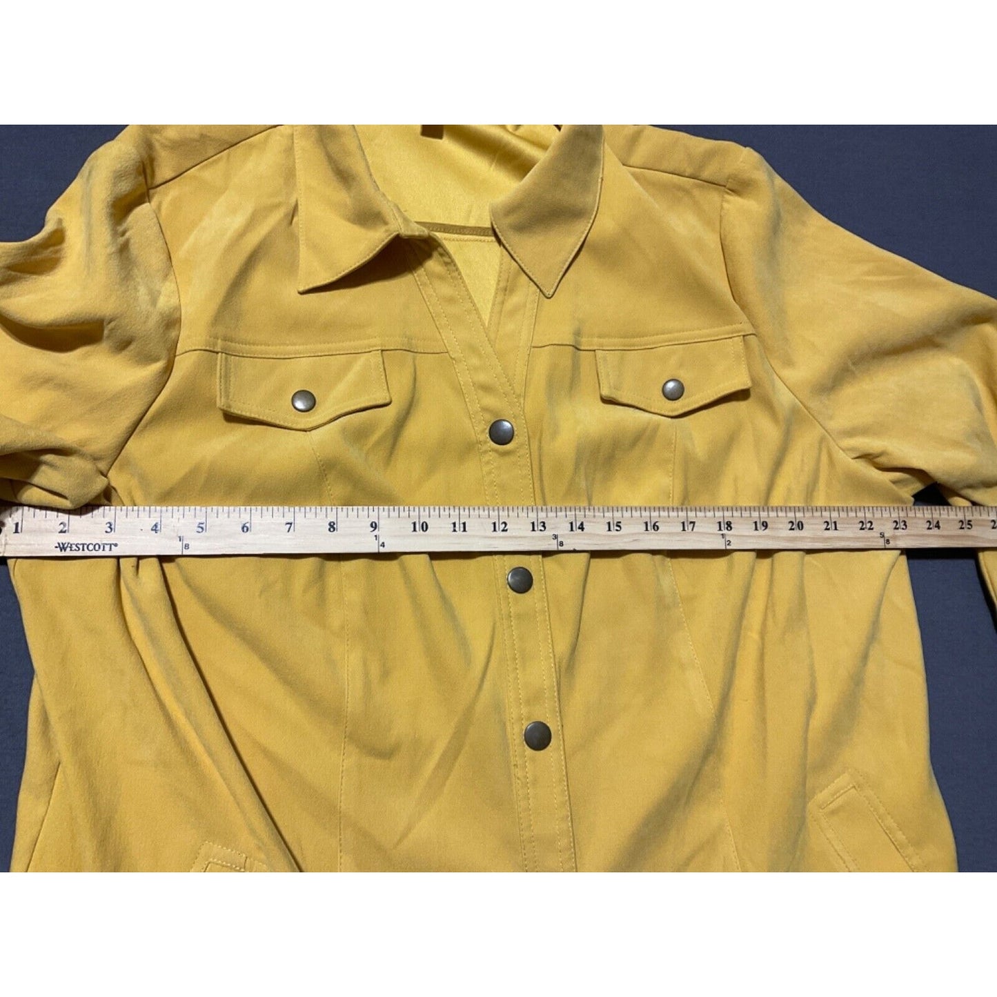 JM Collection 20W Mustard Yellow Faux Suede Retro Shirt Snap Down - flaw