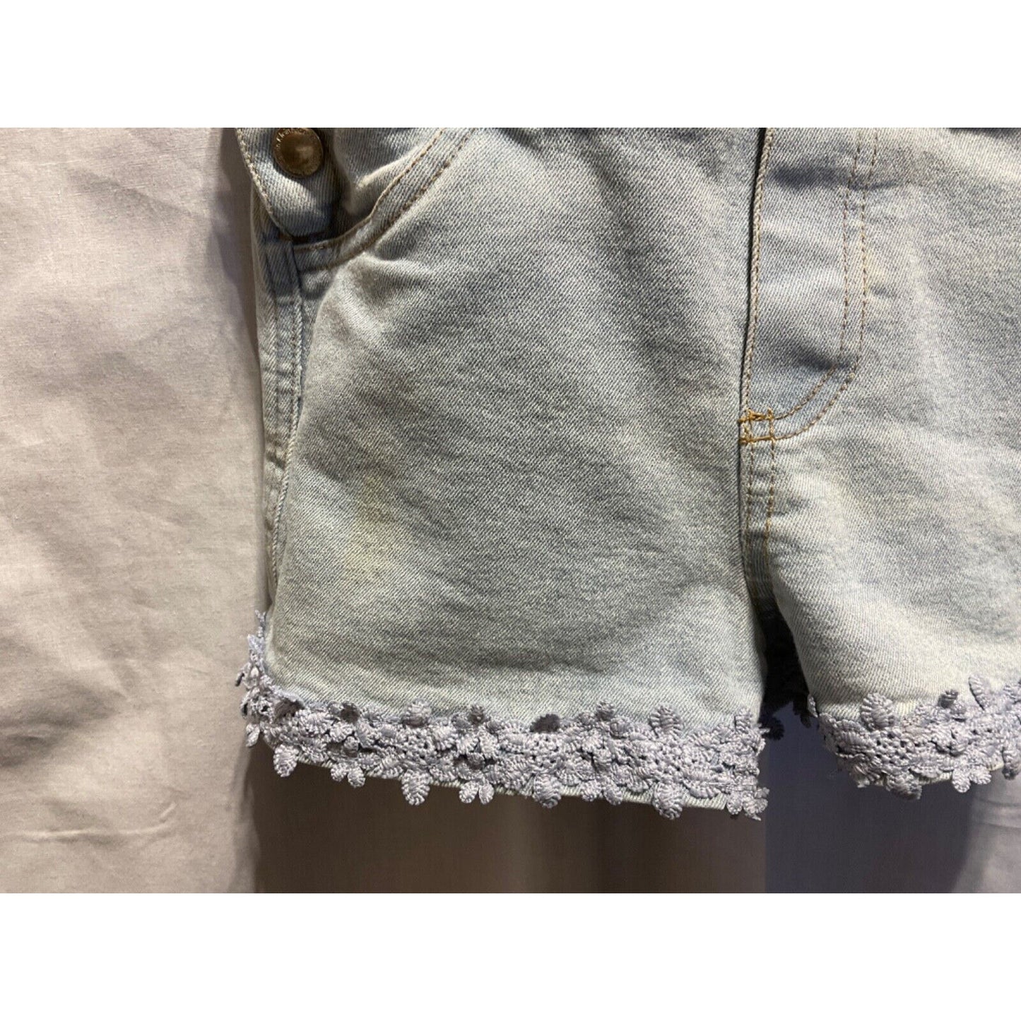 Calvin Klein Girls SZ 5 Denim Shorts Overalls Light Wash Lace Embellished Flaws