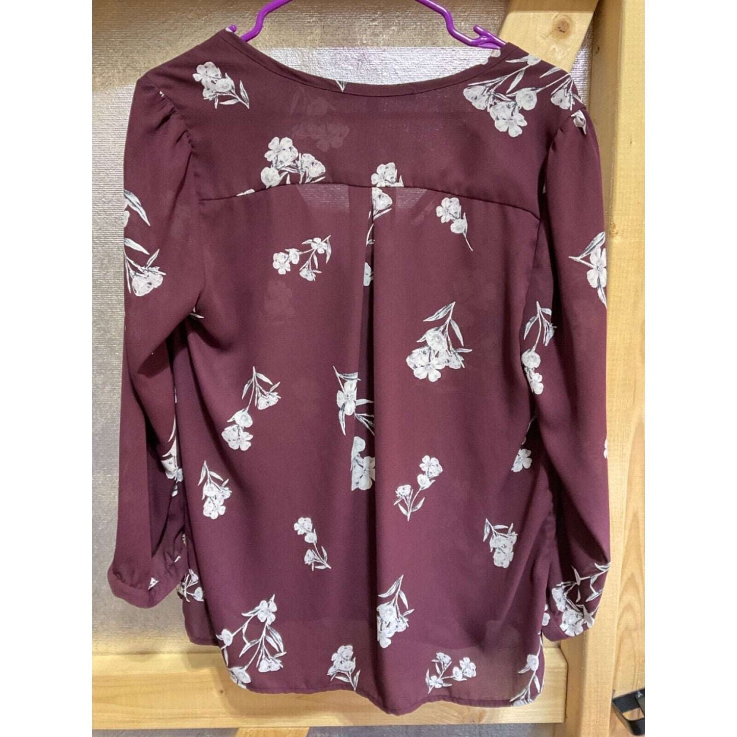 Collective Concepts Sheer Floral Long Sleeve Large Top V-Neck Lightweight