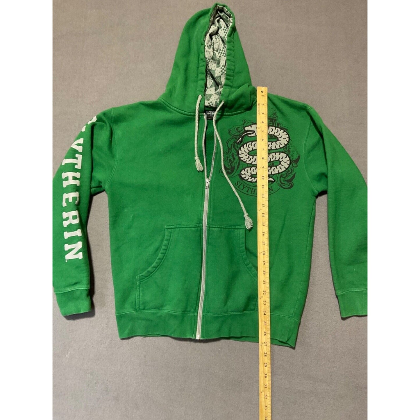 Universal Studios Harry Potter Slytherin Hoodie Jacket M Wizarding