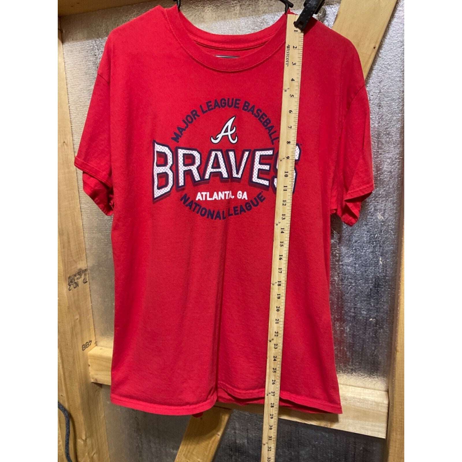 Atlanta Braves T-Shirt Large Red National League MLB