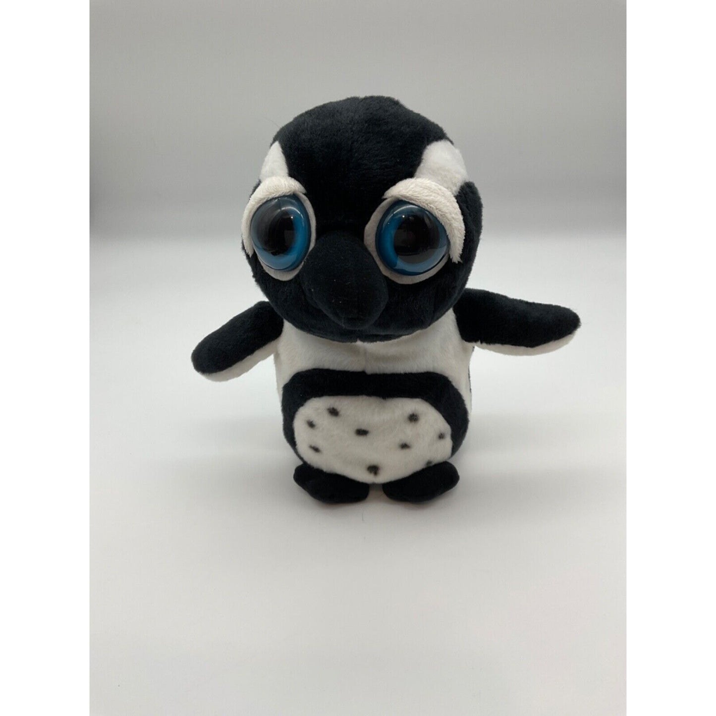 The Petting Zoo 7" Penguin Stuffed Animal 2011 Adorable Plush Toy