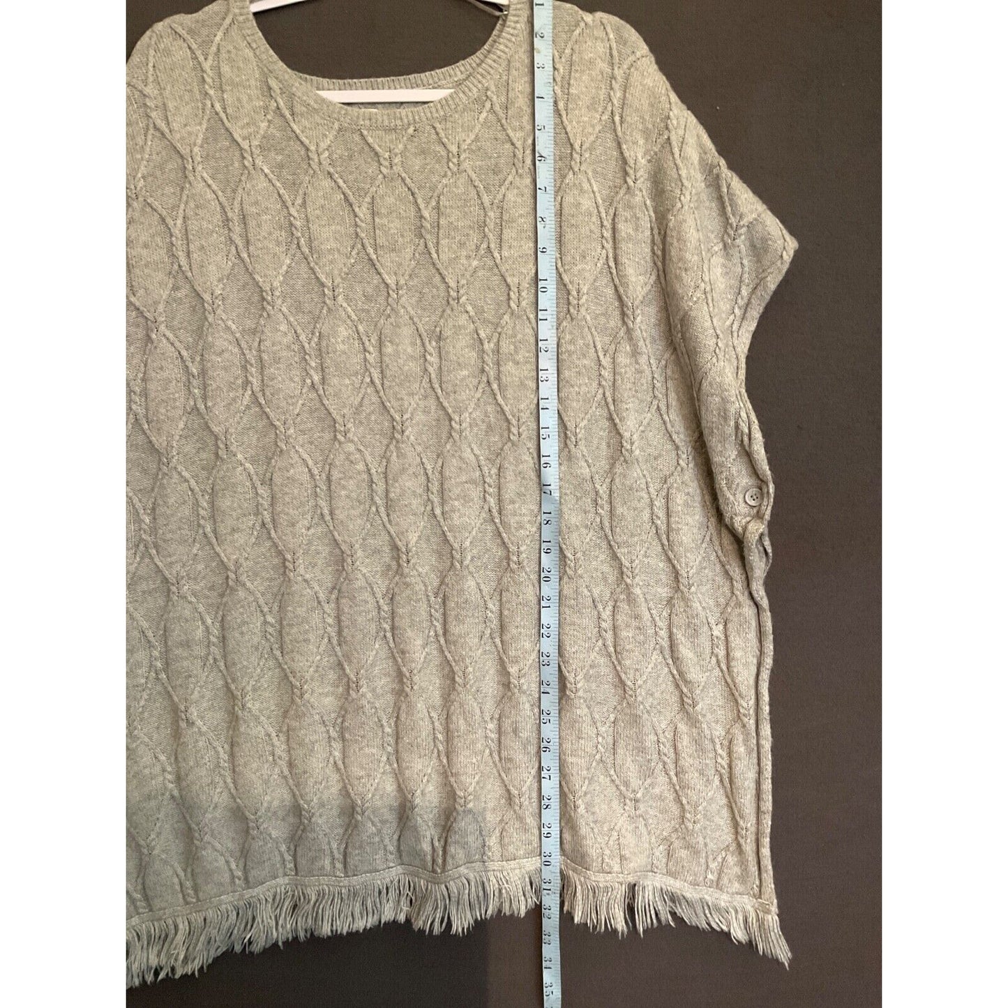 Sonoma Womens Poncho Sweater L XL w/ Side Buttons Fringed Hem Heather Gray