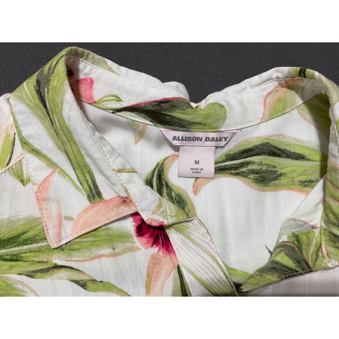 Alison Daley Dillard's Tropical Floral Bell Sleeve Blouse M Button Front