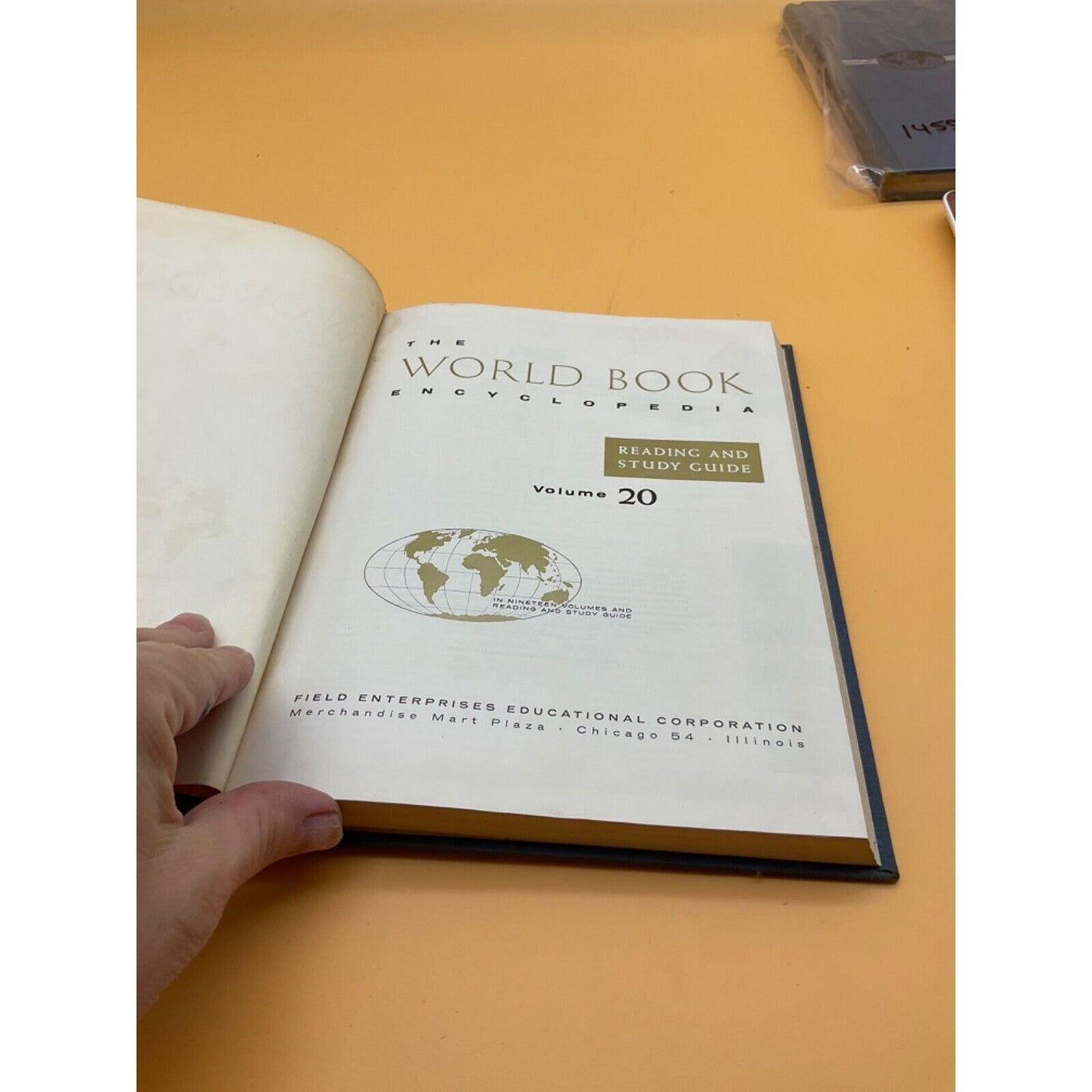 World Book Encyclopedia 1961 Reading & Study Guide Volume 20 Vintage Collectible