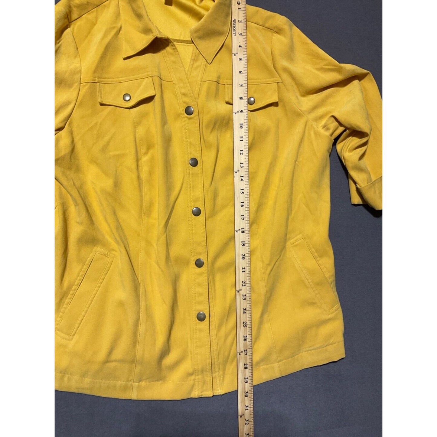 JM Collection 20W Mustard Yellow Faux Suede Retro Shirt Snap Down - flaw