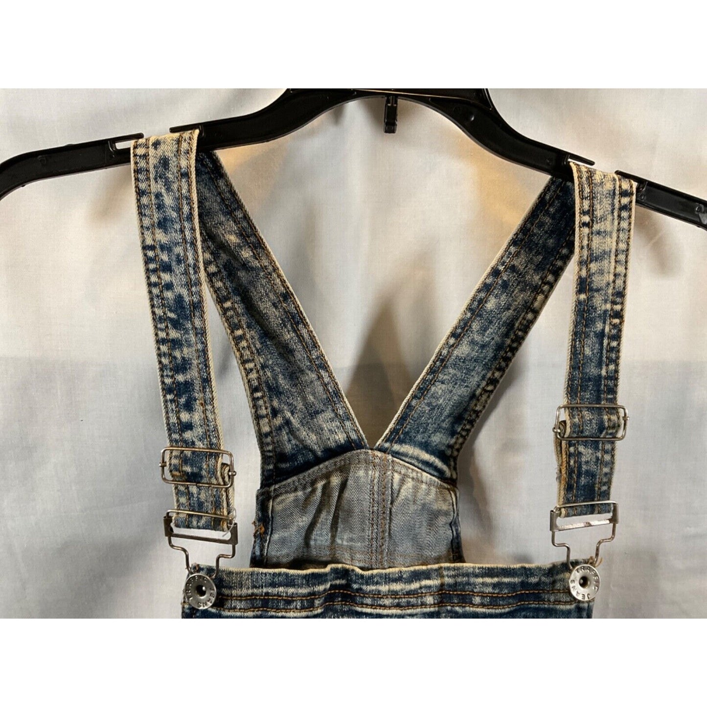 Traffic Jeans Wear Women's Short Bib Overalls Distressed, Size 11, Cotton Blend