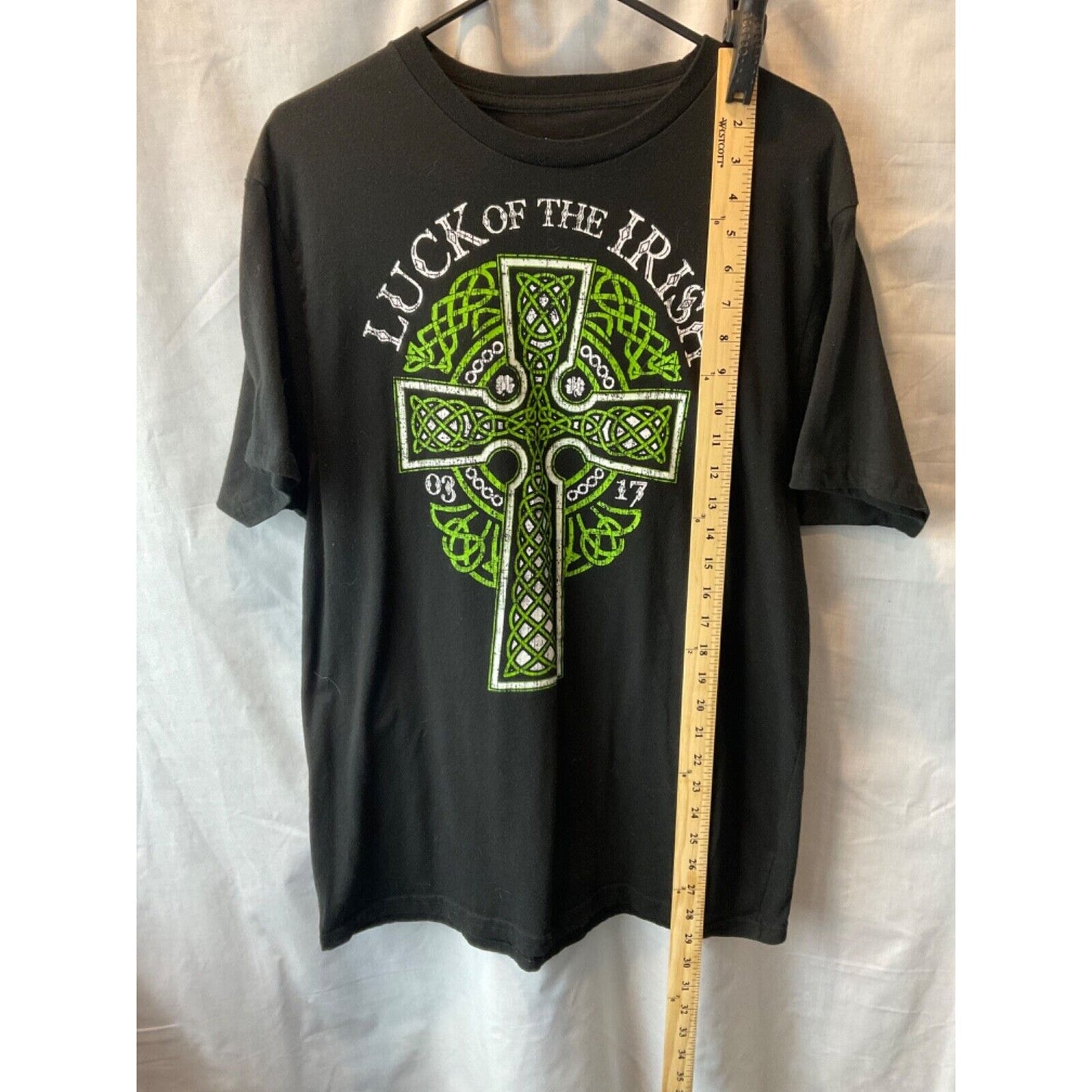 Men's Large St. Patrick's Day Graphic Tee 'Luck of the Irish'