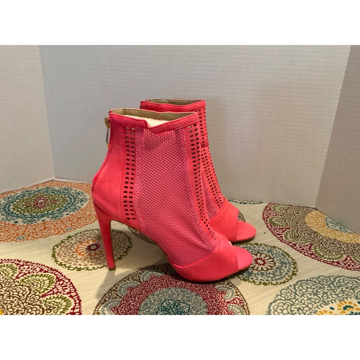 Rockabilly Cape Robbin Elnore-25 Pink Mesh Zip Booties Size 9 High Heel 4.5