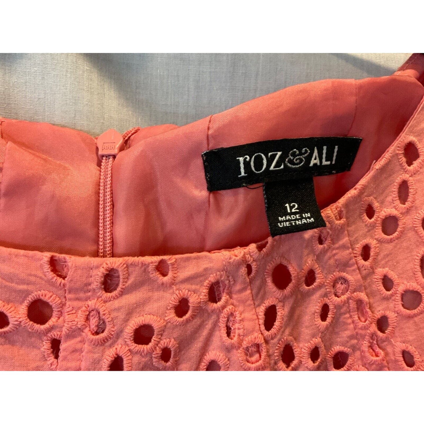 Cute Roz & Ali Pink Embroidered-Look Dress, Size 12, Sleeveless, Flared Bottom