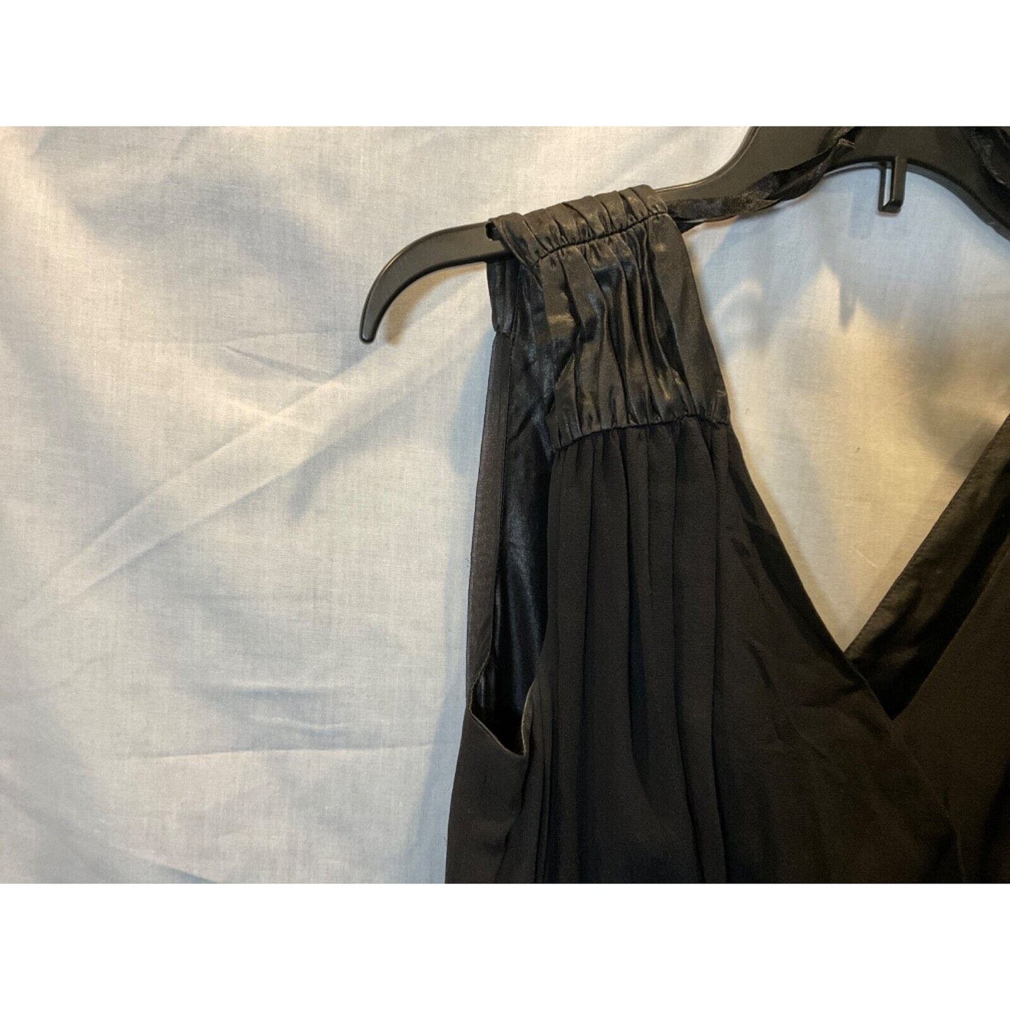 Size 6 Worth Black Sleeveless Maxi Dress V-Neck Lined Minor White Marks 37" Long