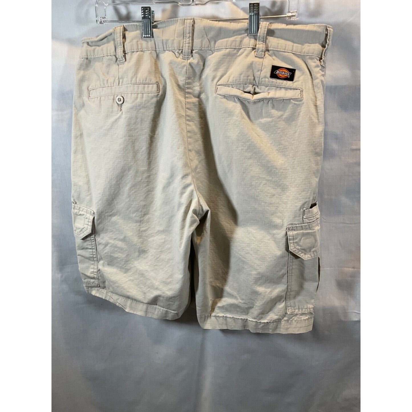 Dickies Relaxed Fit Cargo Shorts - Men's 36, Tan, 11" Rise, Inseam 10"