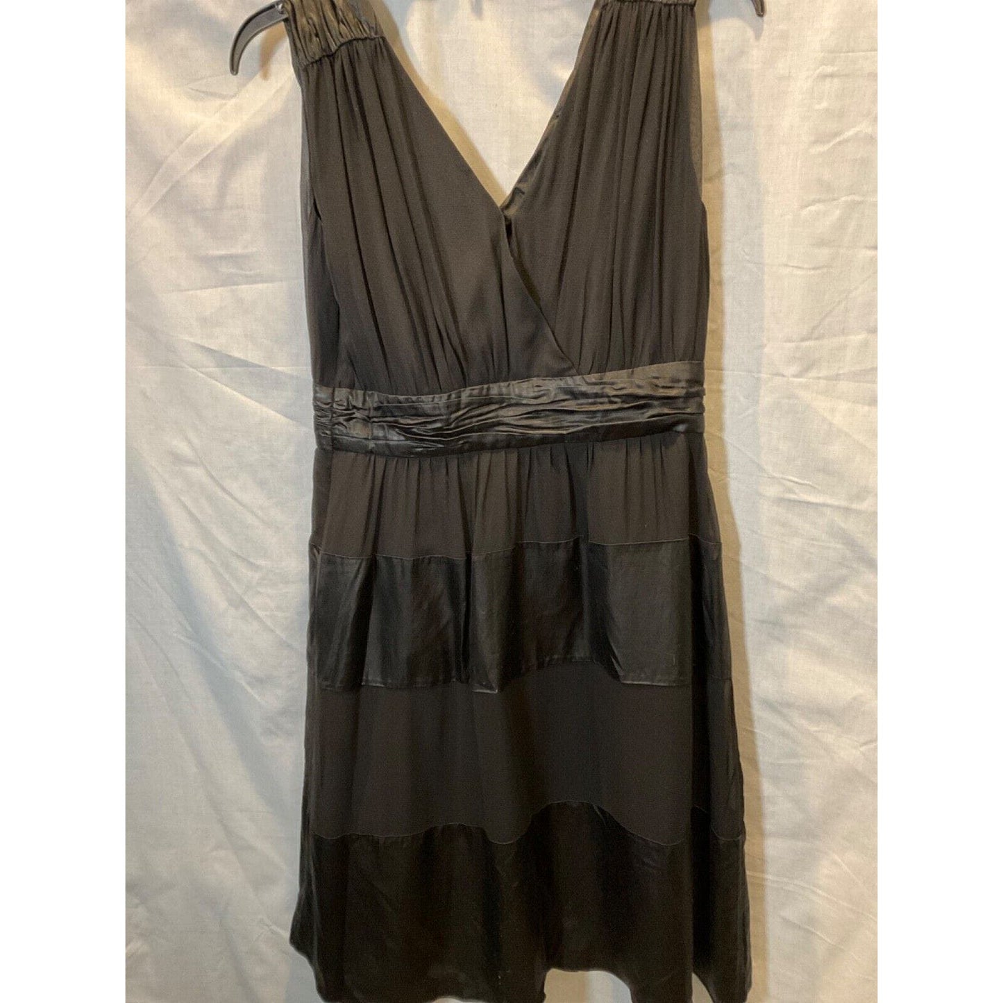 Size 6 Worth Black Sleeveless Maxi Dress V-Neck Lined Minor White Marks 37" Long